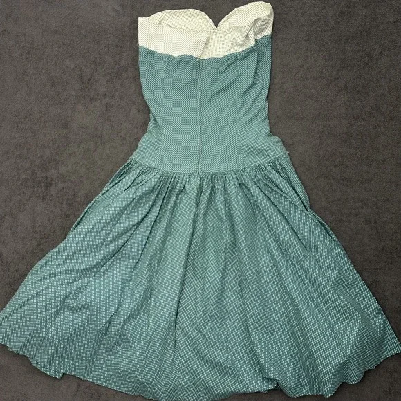 VINTAGE 50s Elaine Terry dress with full skirt polka dots & sweathear neckline - Picture 6 of 11